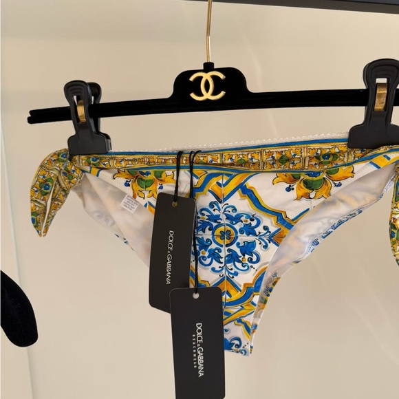 🚩steal Authentic Dolce & Gabbana Blue and Yellow Bikini Bottom - Picture 3 of 6